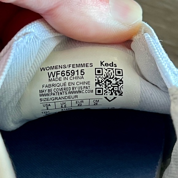 Keds / Women’s / Size 9 / White w/ Orange + Blue Trims - Picture 6 of 7